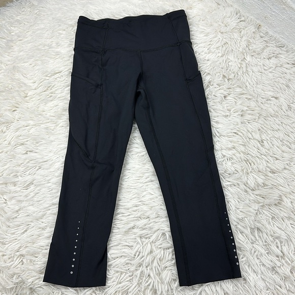 Lululemon Fast & Free Crop (19") Black - Picture 1 of 7